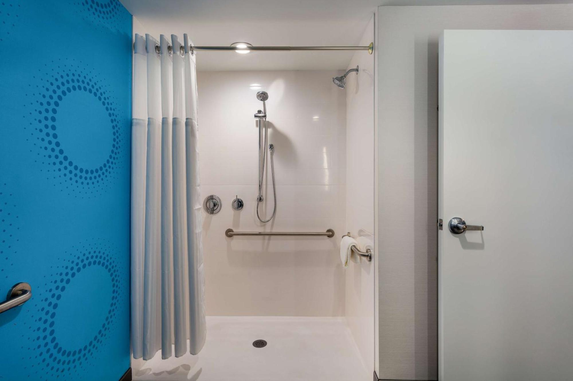 Hotel Tru By Hilton Radford Christiansburg Esterno foto